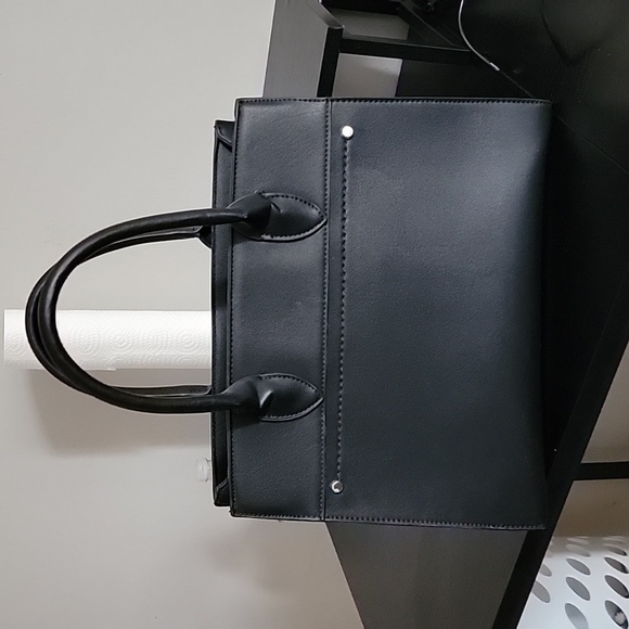 Hand bag - Picture 2 of 3